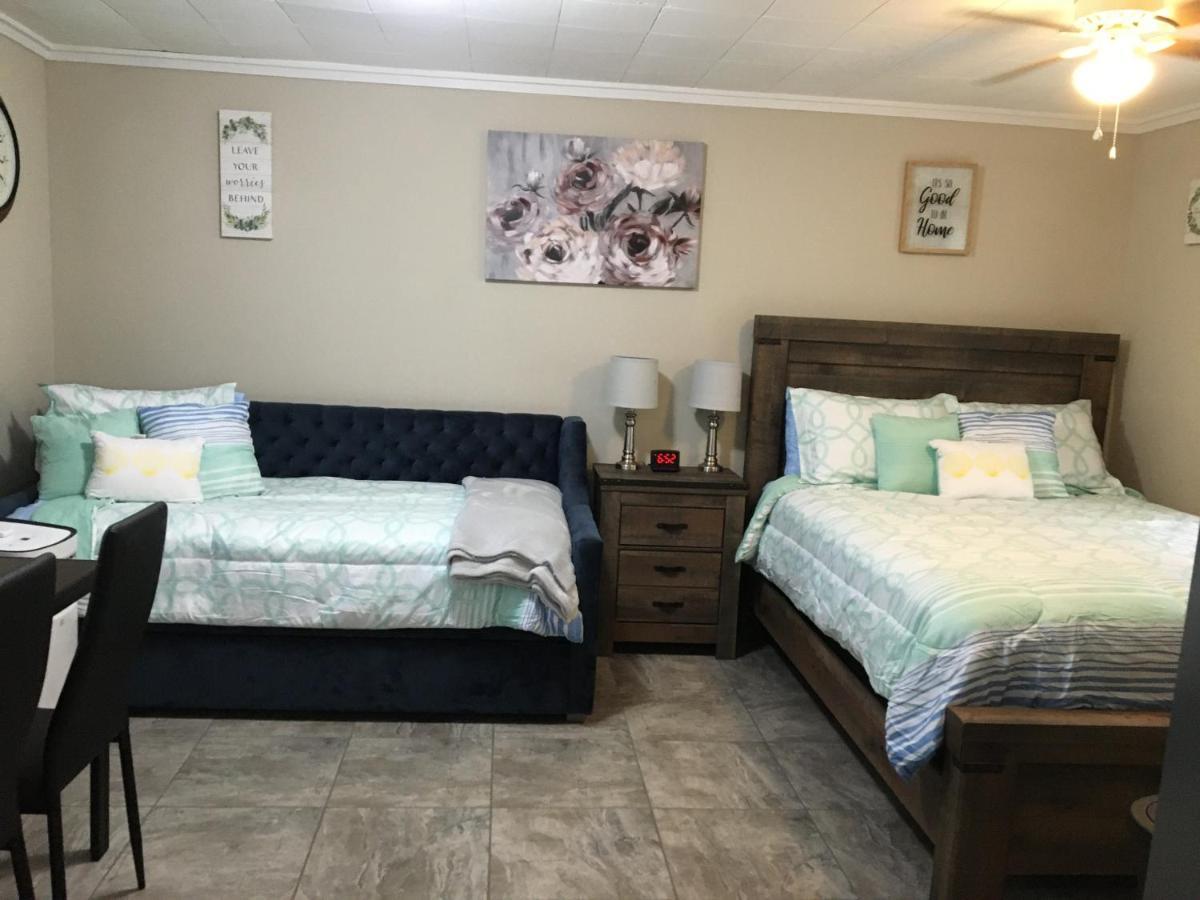 Just Like Being At Home- Newly Renovated Unit North Troy Buitenkant foto