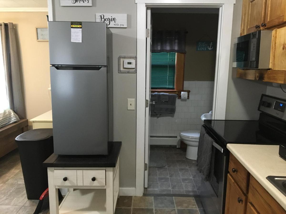 Just Like Being At Home- Newly Renovated Unit North Troy Buitenkant foto