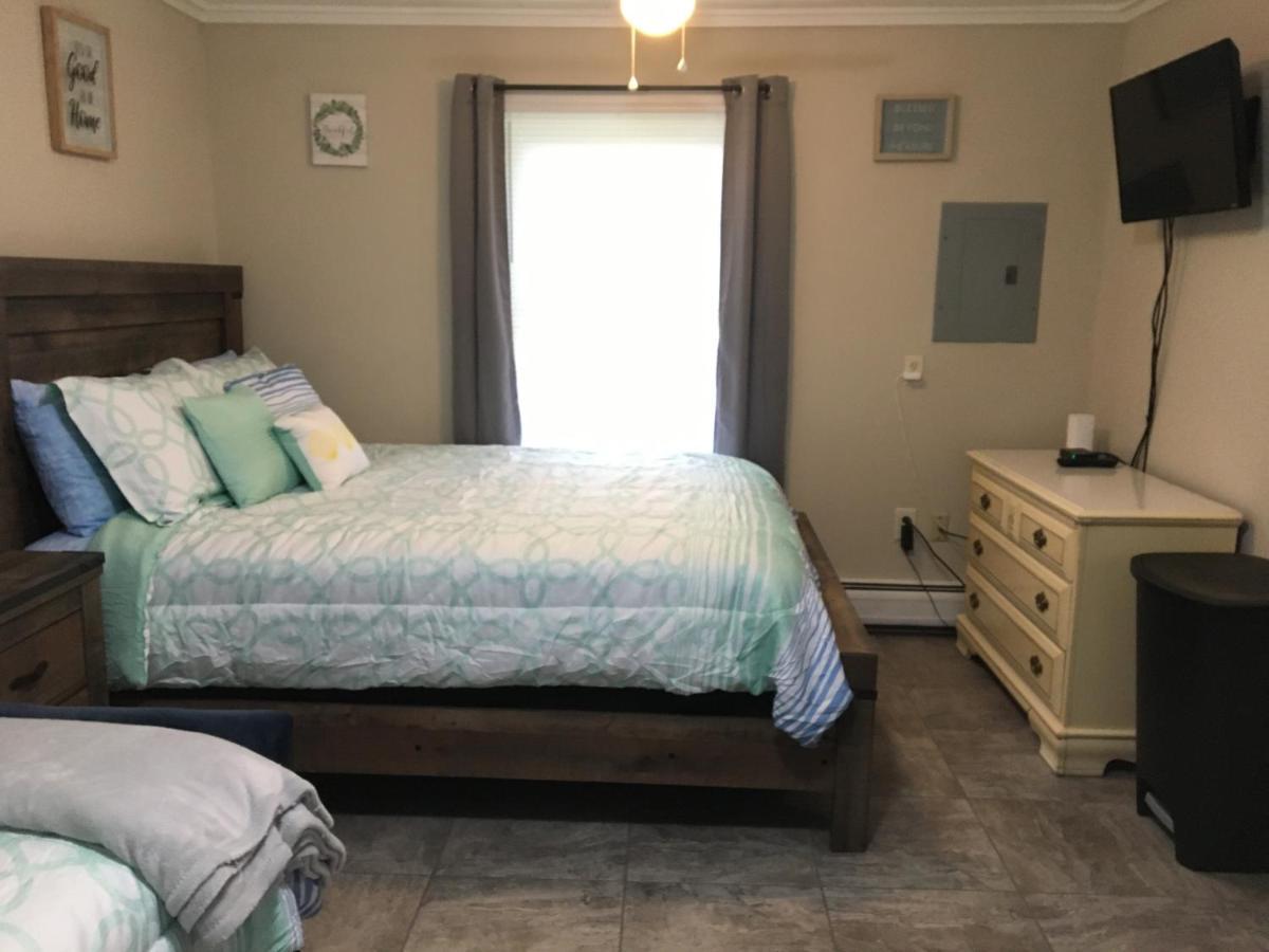 Just Like Being At Home- Newly Renovated Unit North Troy Buitenkant foto