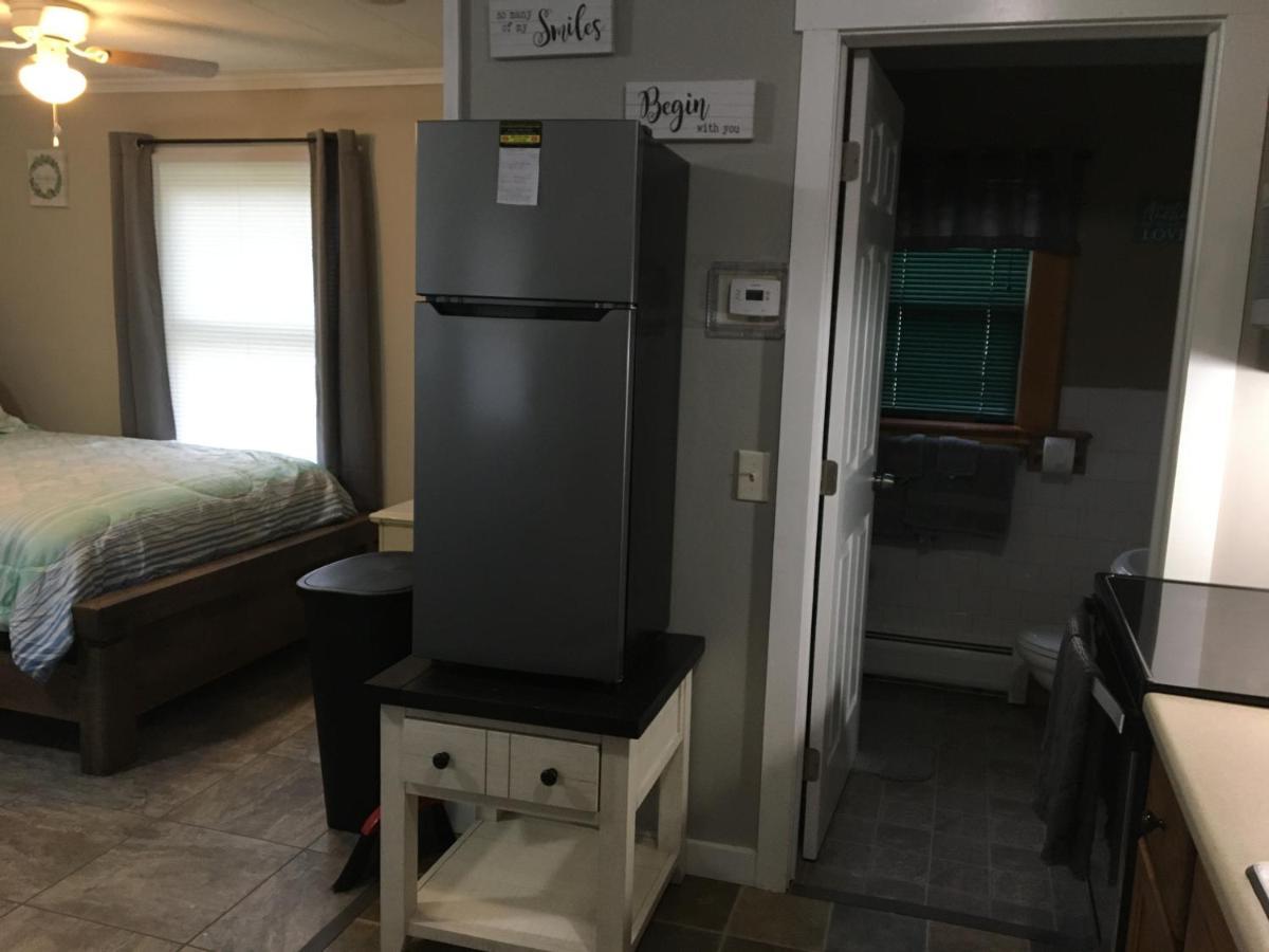 Just Like Being At Home- Newly Renovated Unit North Troy Buitenkant foto