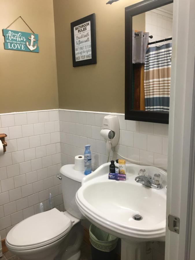 Just Like Being At Home- Newly Renovated Unit North Troy Buitenkant foto